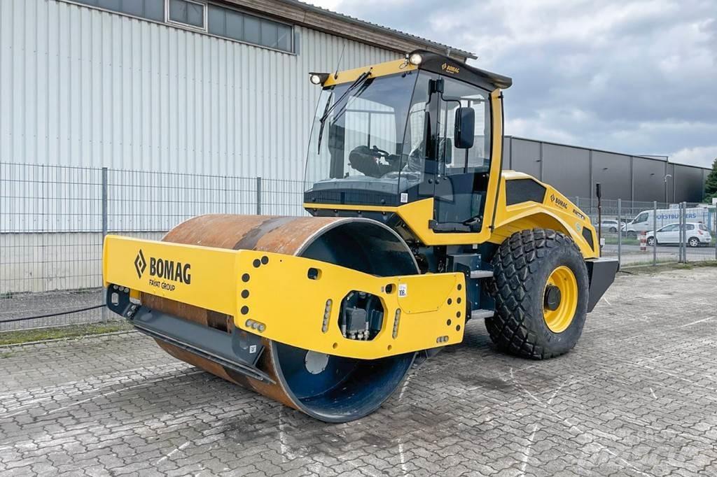 Bomag BW 213 D-5 Trilrolwalsen