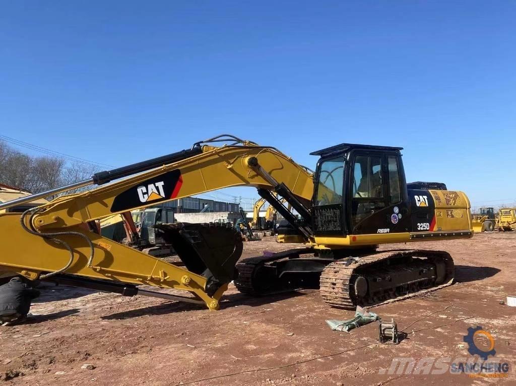 CAT 325 D Rupsgraafmachines