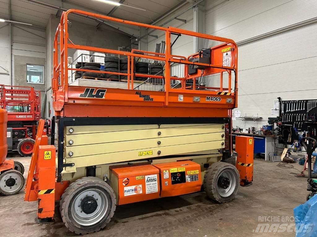 JLG M 4069 LE Schaarhoogwerkers