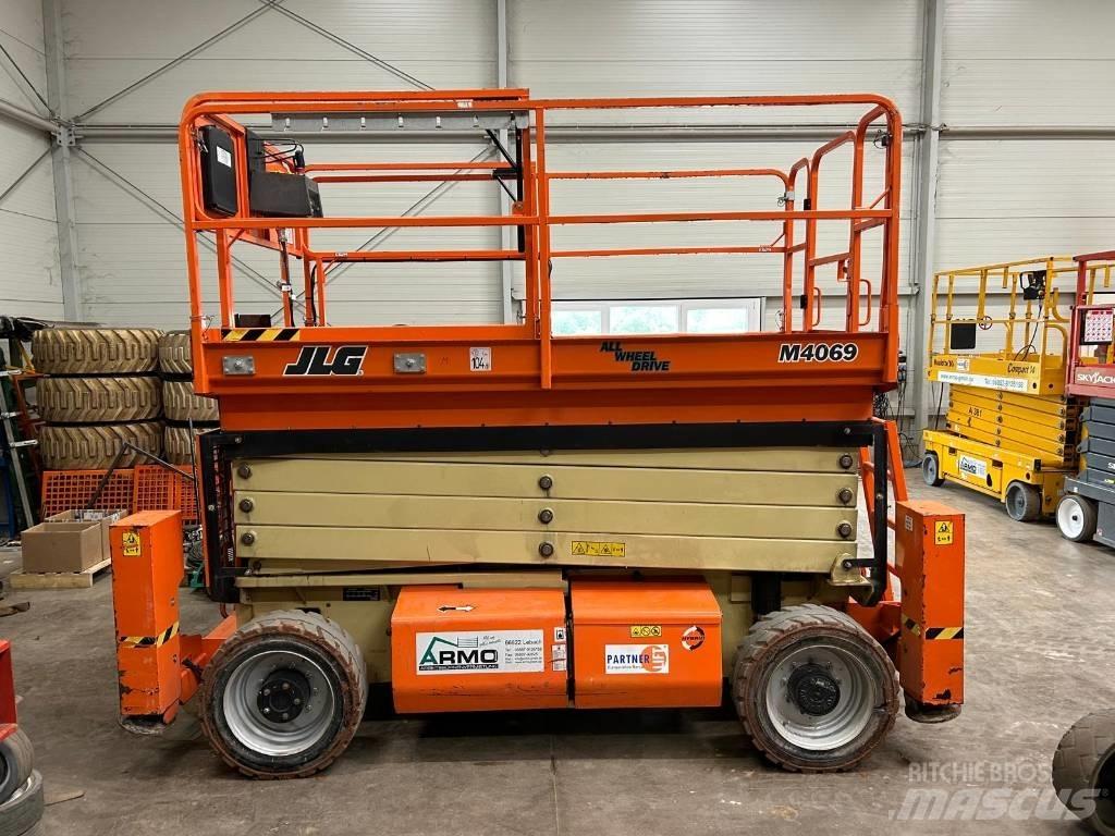 JLG M 4069 LE Schaarhoogwerkers