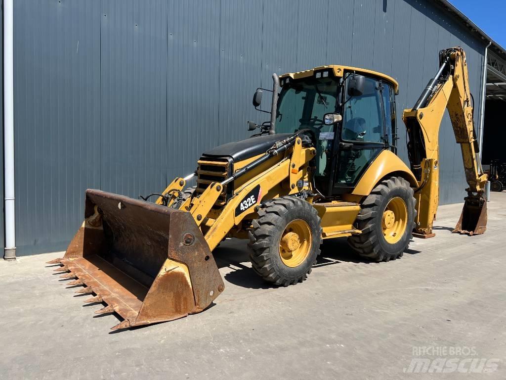 CAT 423E Schrankladers