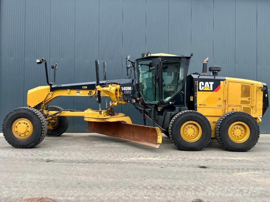 CAT 140M2 AWD Graders