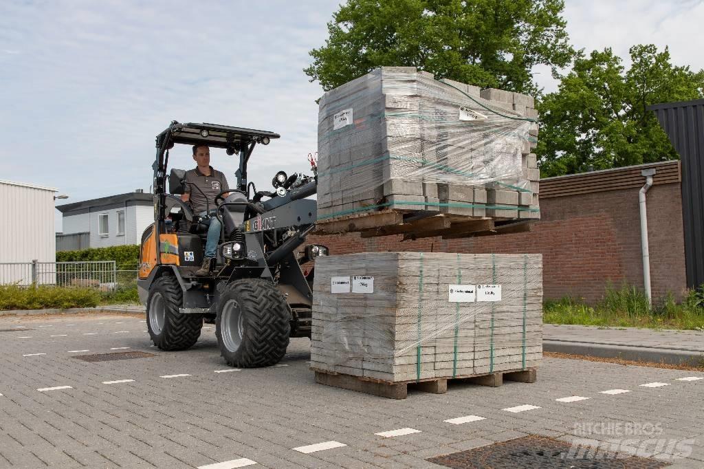 GiANT G2700 Xtra HD Schrankladers