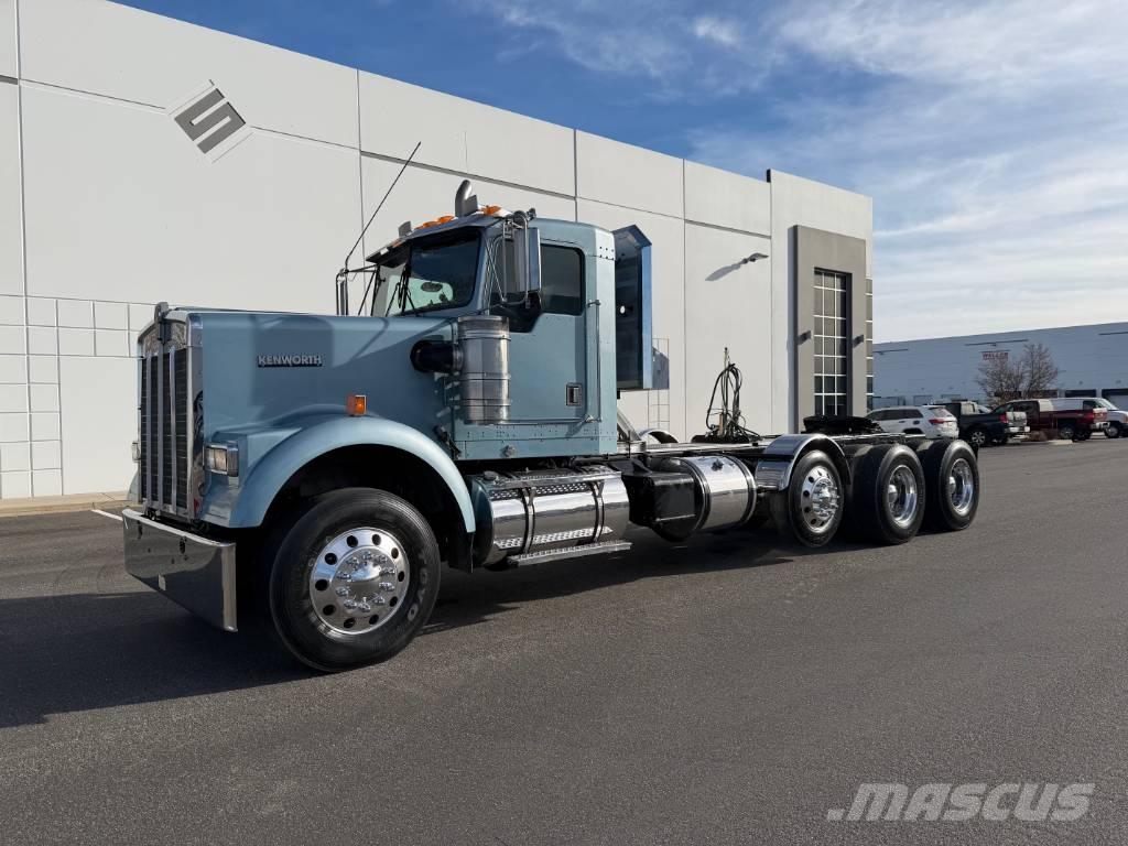 Kenworth W 900 B Trekkers