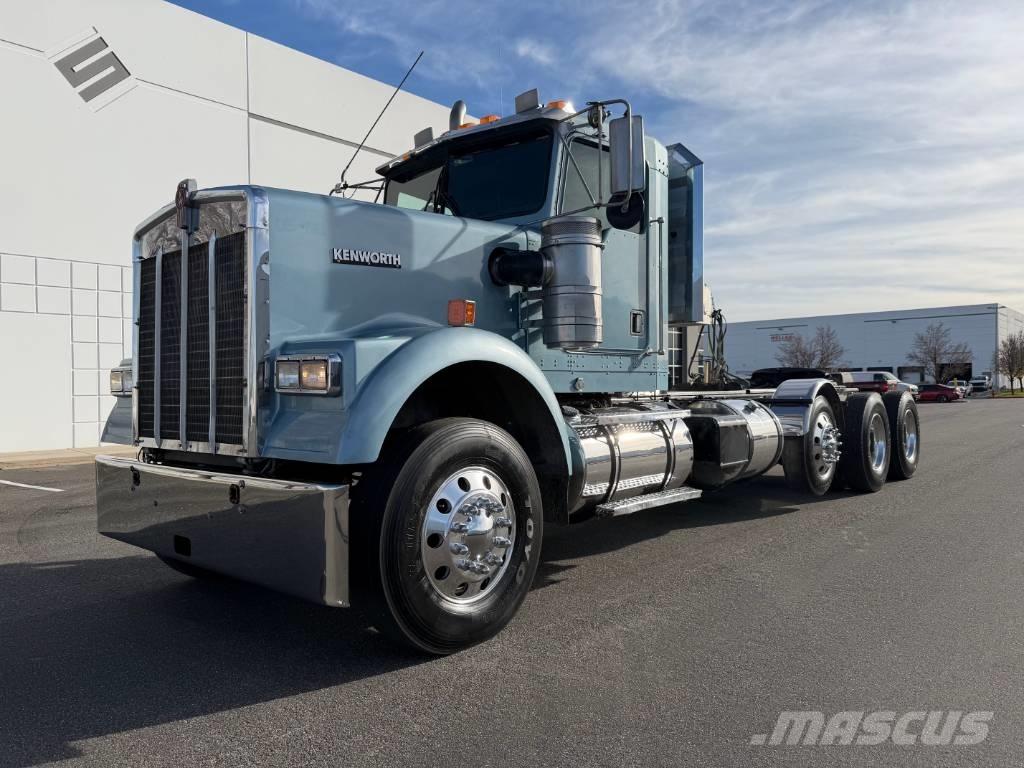 Kenworth W 900 B Trekkers