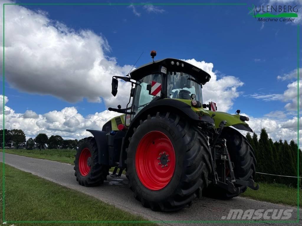 CLAAS Axion 800 Tractoren