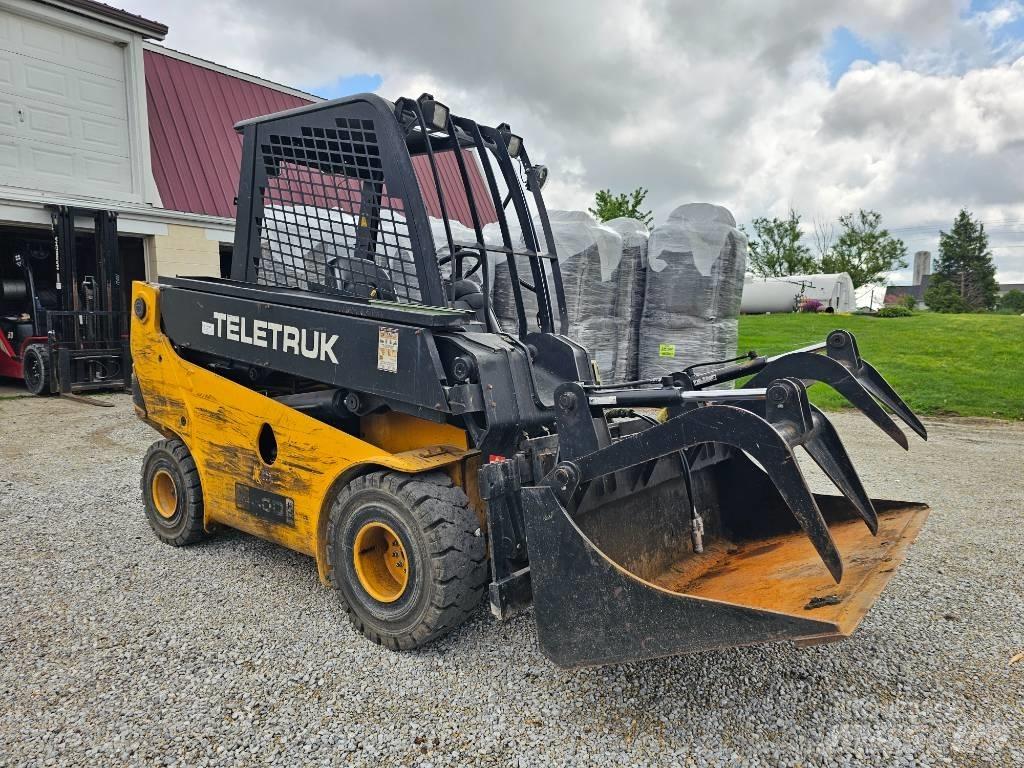 JCB Teletruk 30 D Vorkheftruck voor zwaar terrein