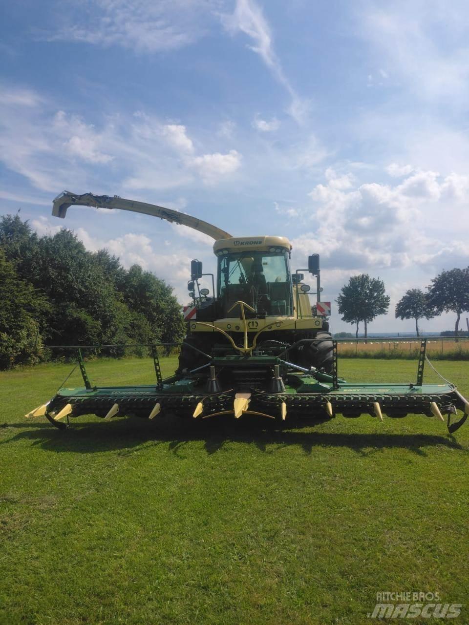 Krone Big X 700 Zelfrijdende veldhakselaars