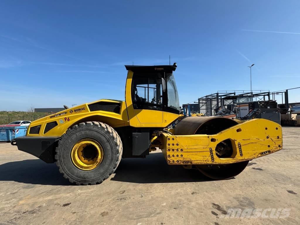 Bomag BW 226 BVC-5 Trilrolwalsen