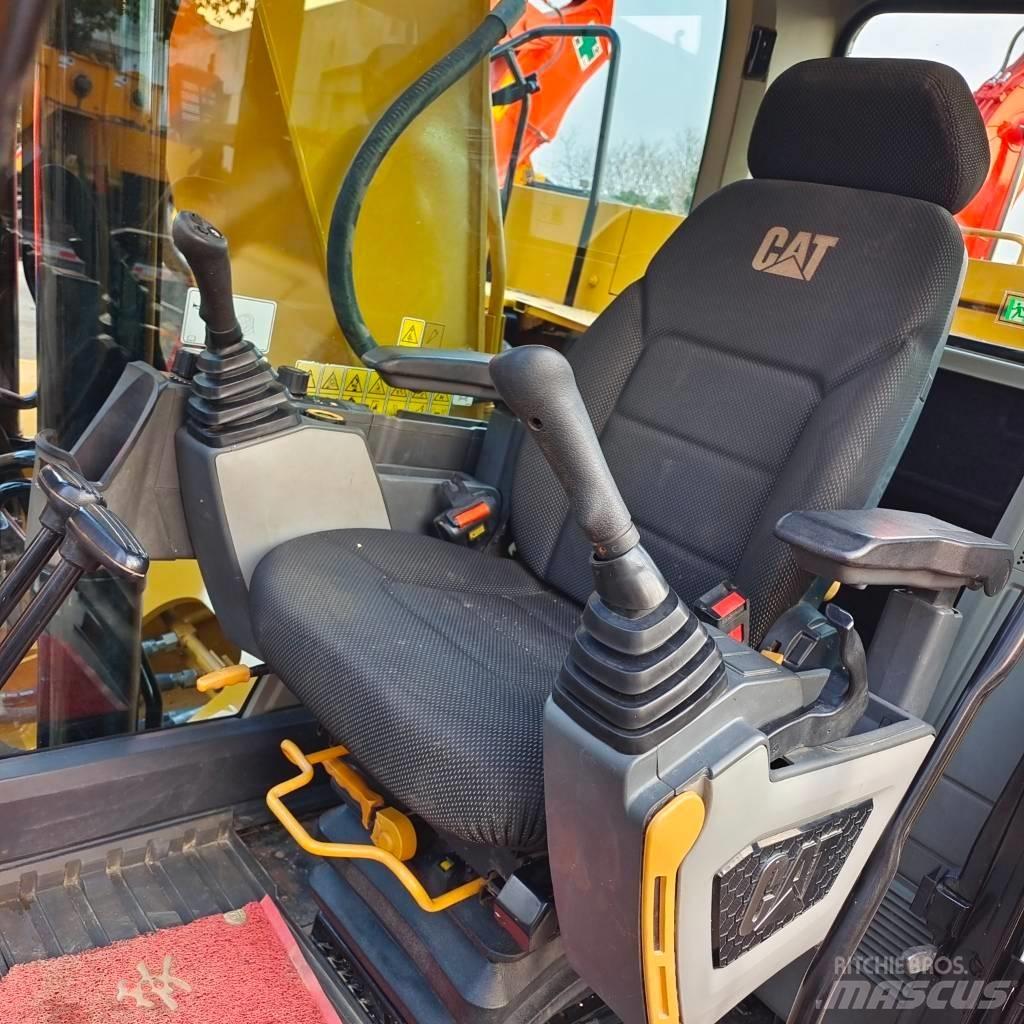 CAT 320GC Rupsgraafmachines