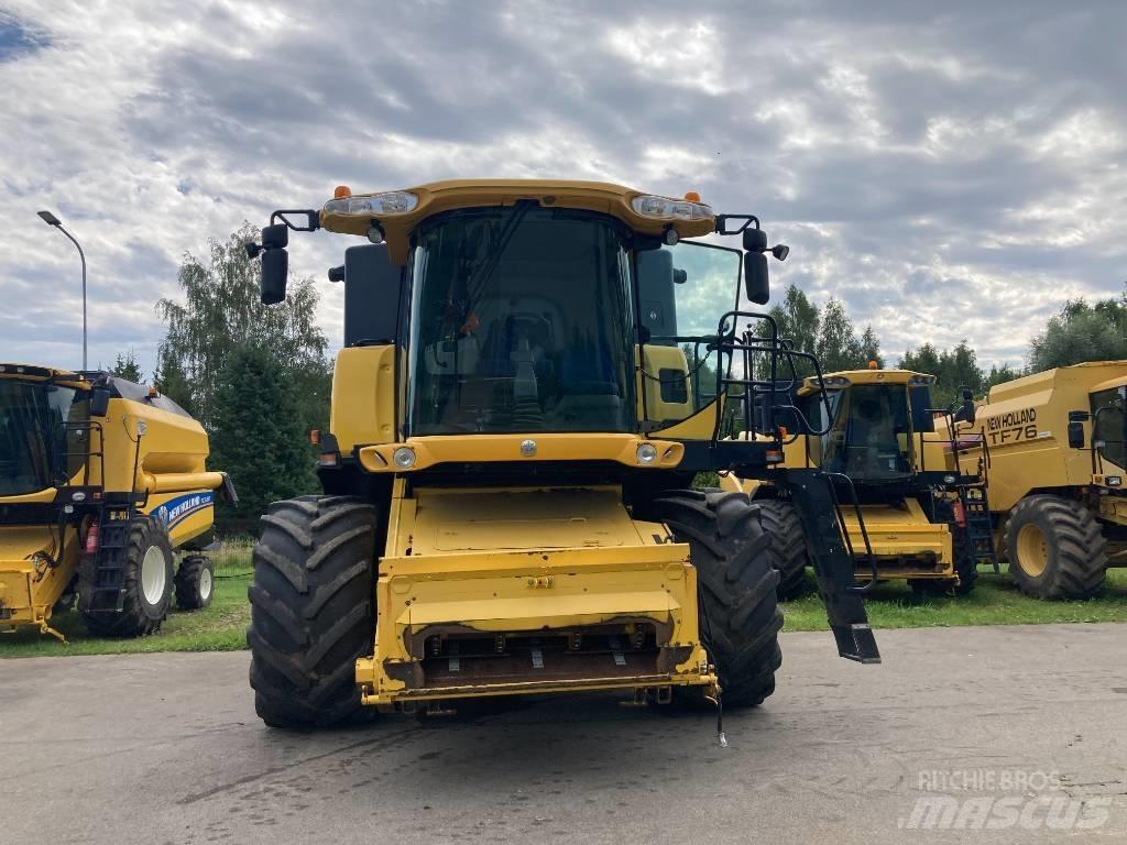 New Holland CX 8070 Maaidorsmachines