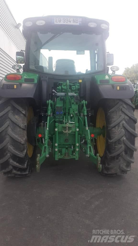 John Deere 6110 R Tractoren