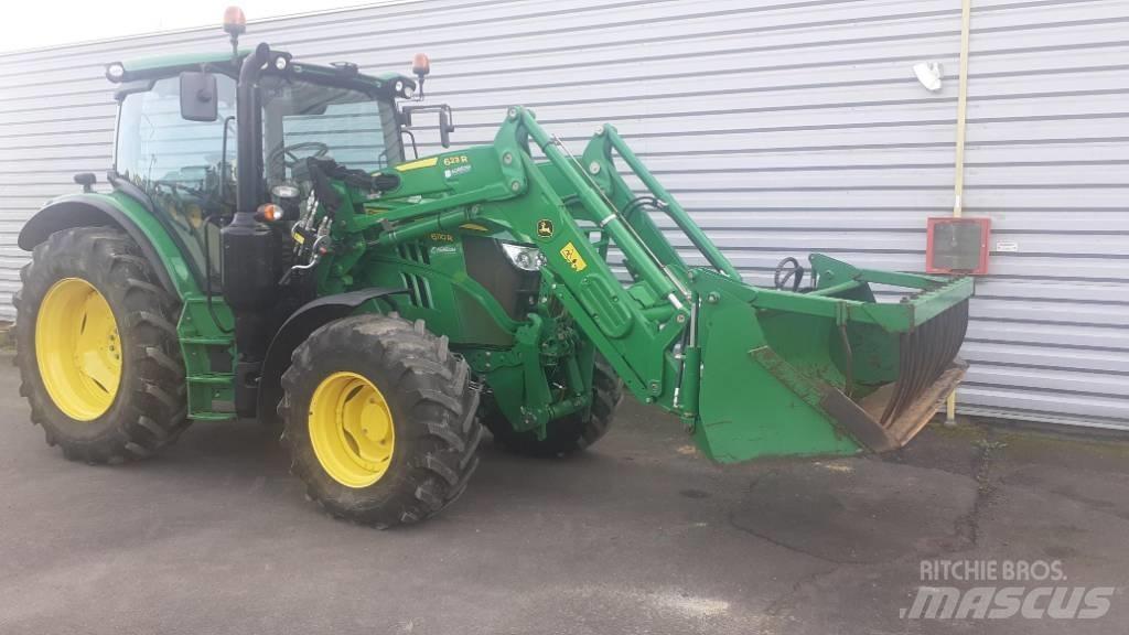 John Deere 6110 R Tractoren