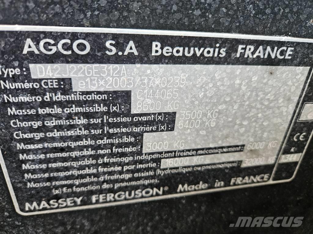 Massey Ferguson 5430 Trekkers