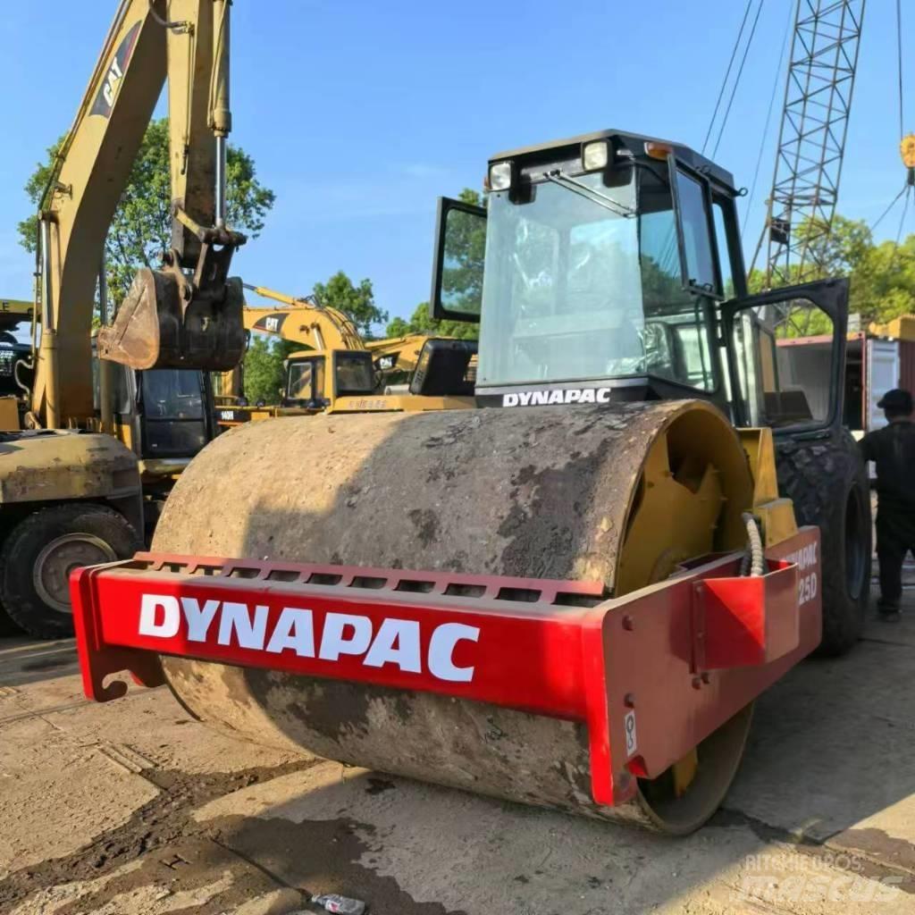 Dynapac CA 25 D Trilrolwalsen