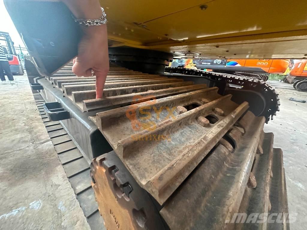 Komatsu PC 220-8 Rupsgraafmachines