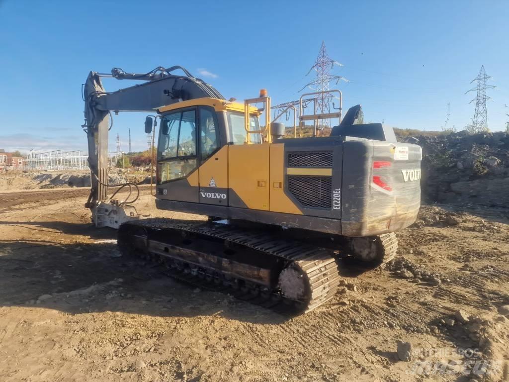 Volvo EC 220 E Rupsgraafmachines