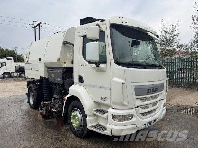 DAF LF 220 Veegwagens
