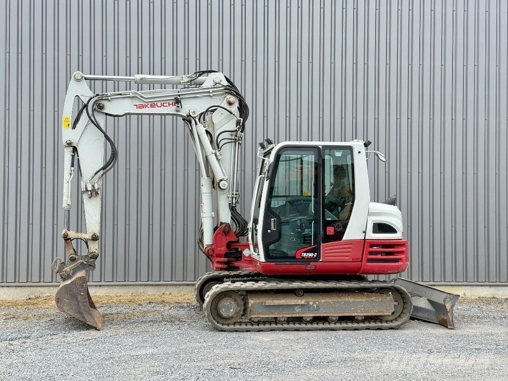 Takeuchi TB 290 Midigraafmachines 7t - 12t