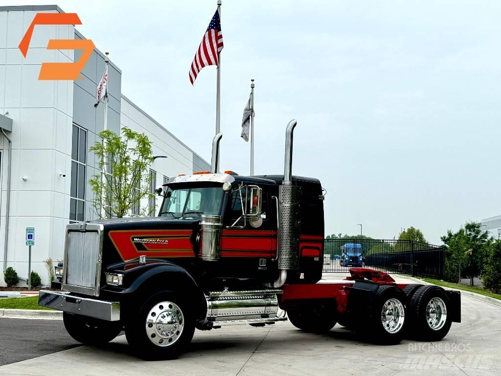 Western Star 4900 SF Trekkers