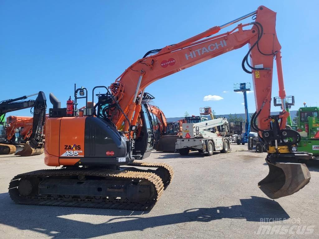 Hitachi ZX 135 US-6 Rupsgraafmachines