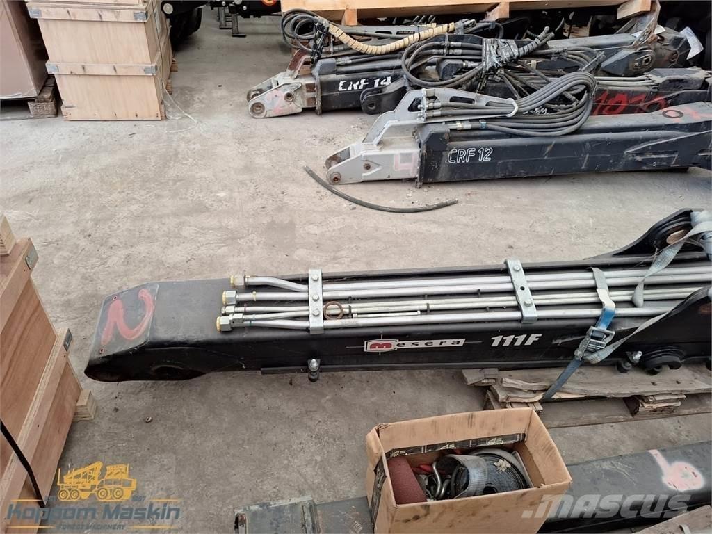 Loglift 111 Uitrijwagenkranen