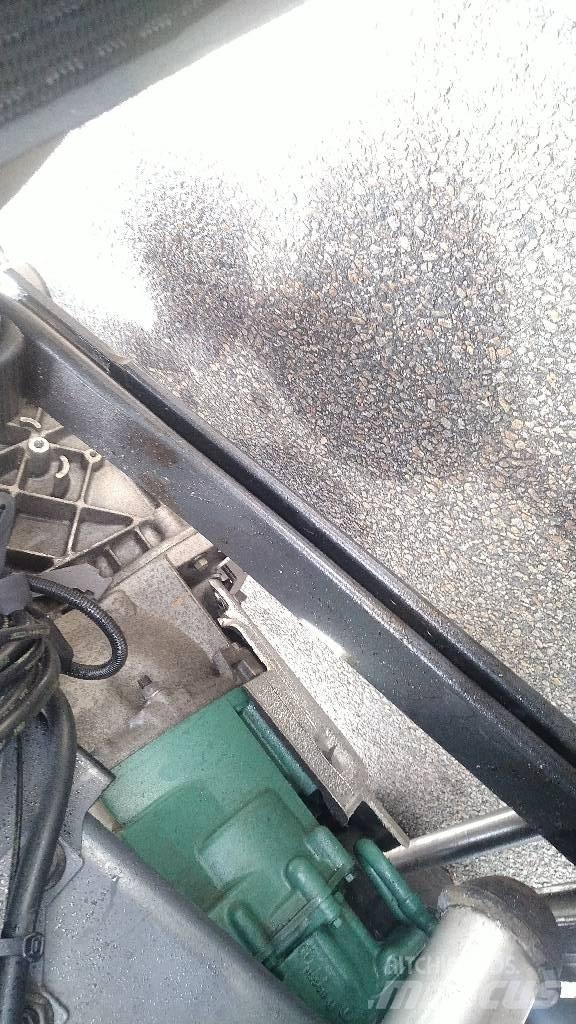 Volvo ATO 2612 F Versnellingsbakken