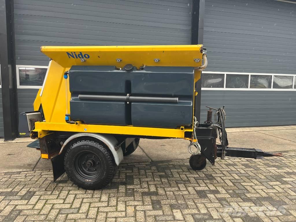 Nido Stratos Zand- en zoutstrooimachines