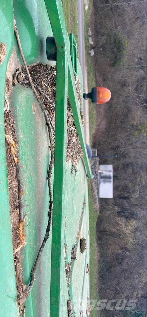 John Deere 6155R Tractoren