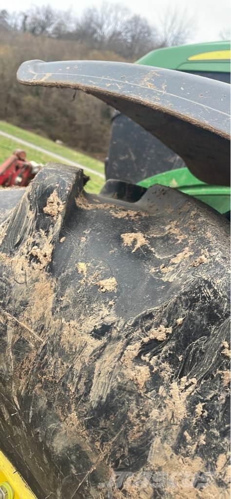 John Deere 6155R Tractoren