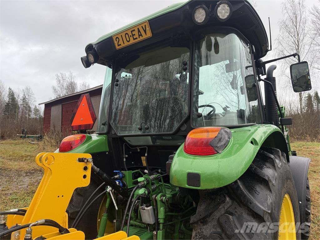 John Deere 5058E Tractoren