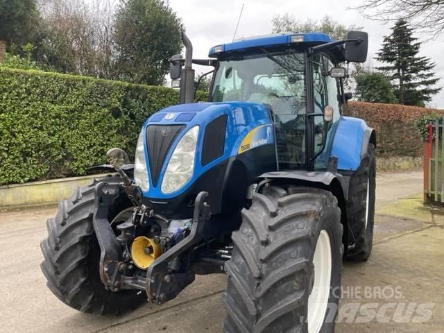 New Holland T 6080 Tractoren