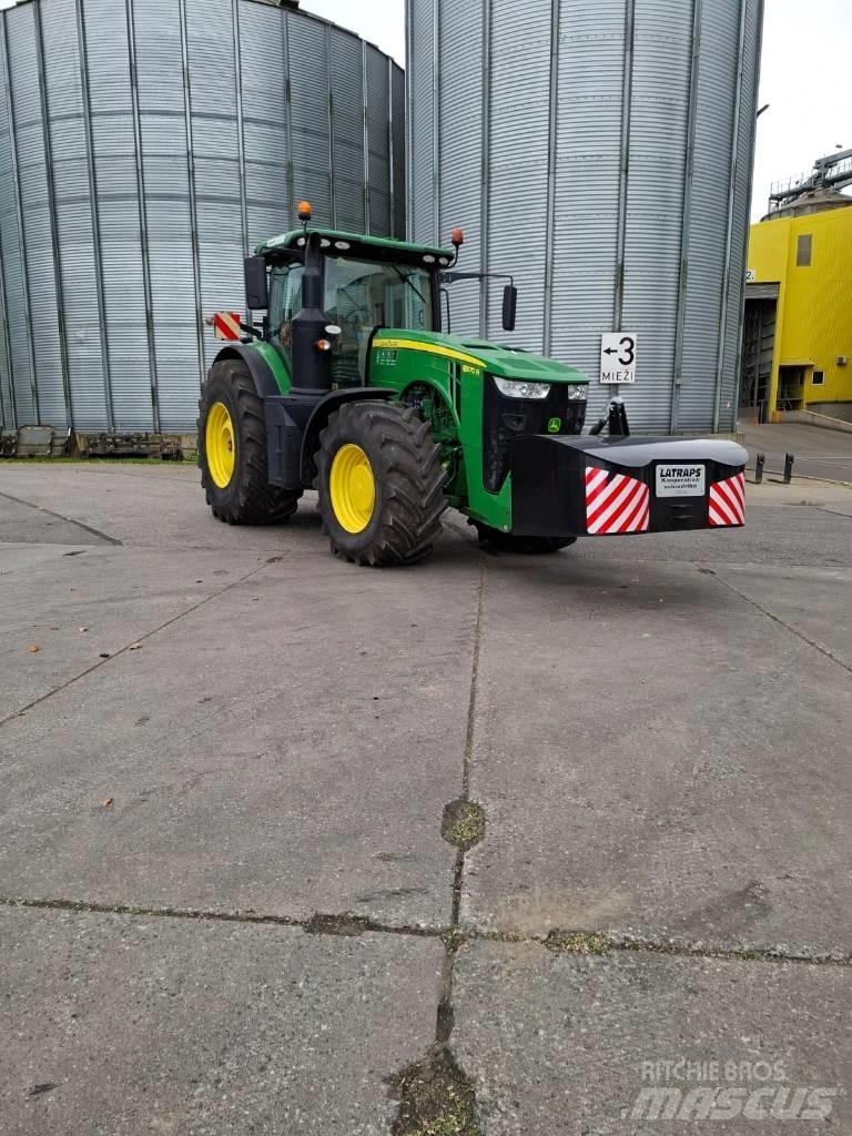 John Deere 8370 R Tractoren
