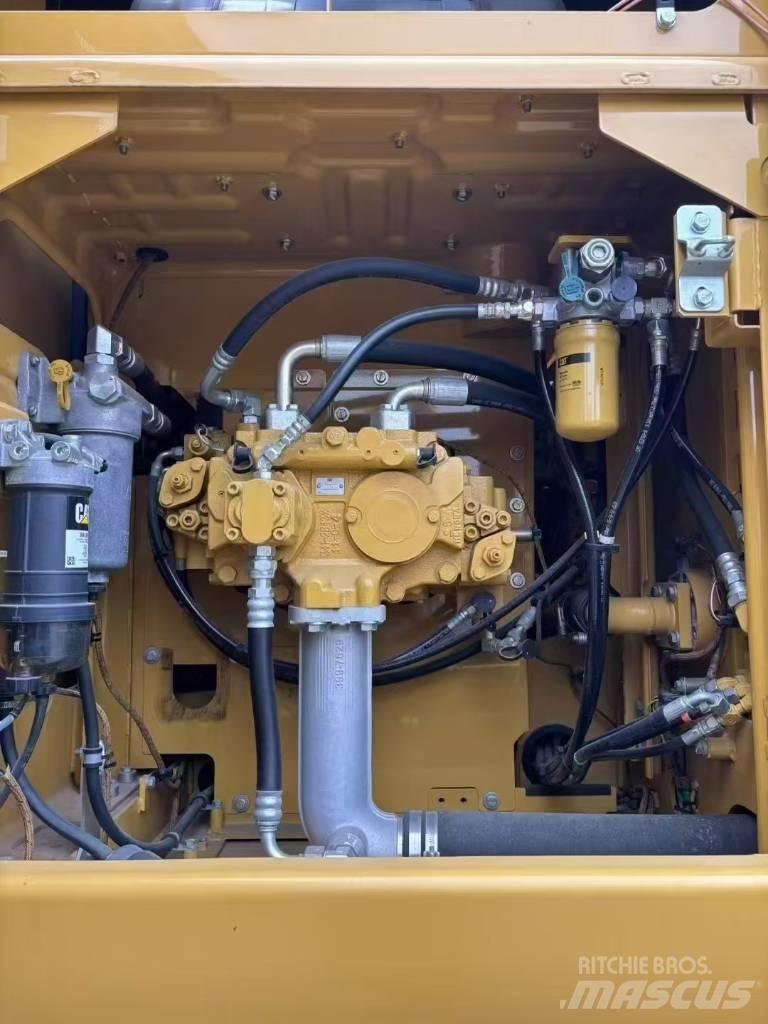 CAT 320 E Rupsgraafmachines