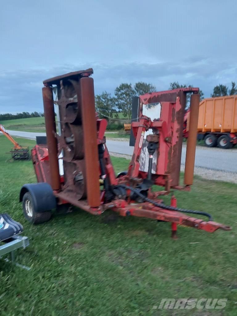 Trimax G2 493 DL Gemonteerde en gesleepte maaiers