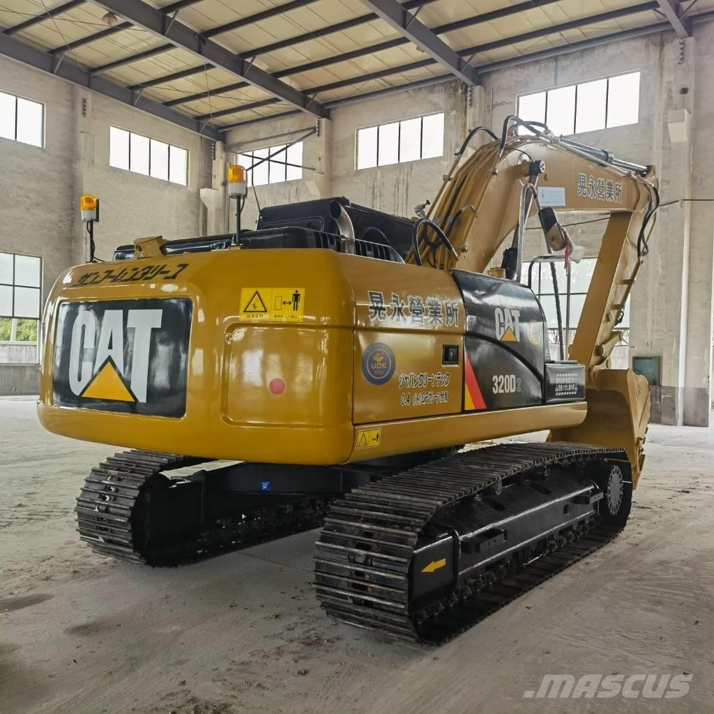 CAT 320 D2 Rupsgraafmachines