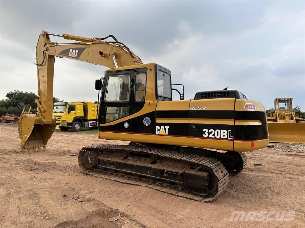 CAT 320 B Rupsgraafmachines