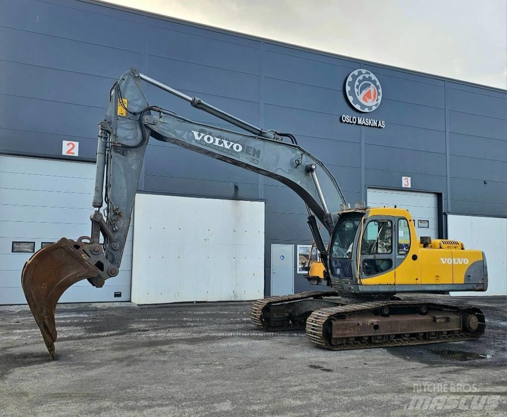 Volvo EC 240 LC Rupsgraafmachines