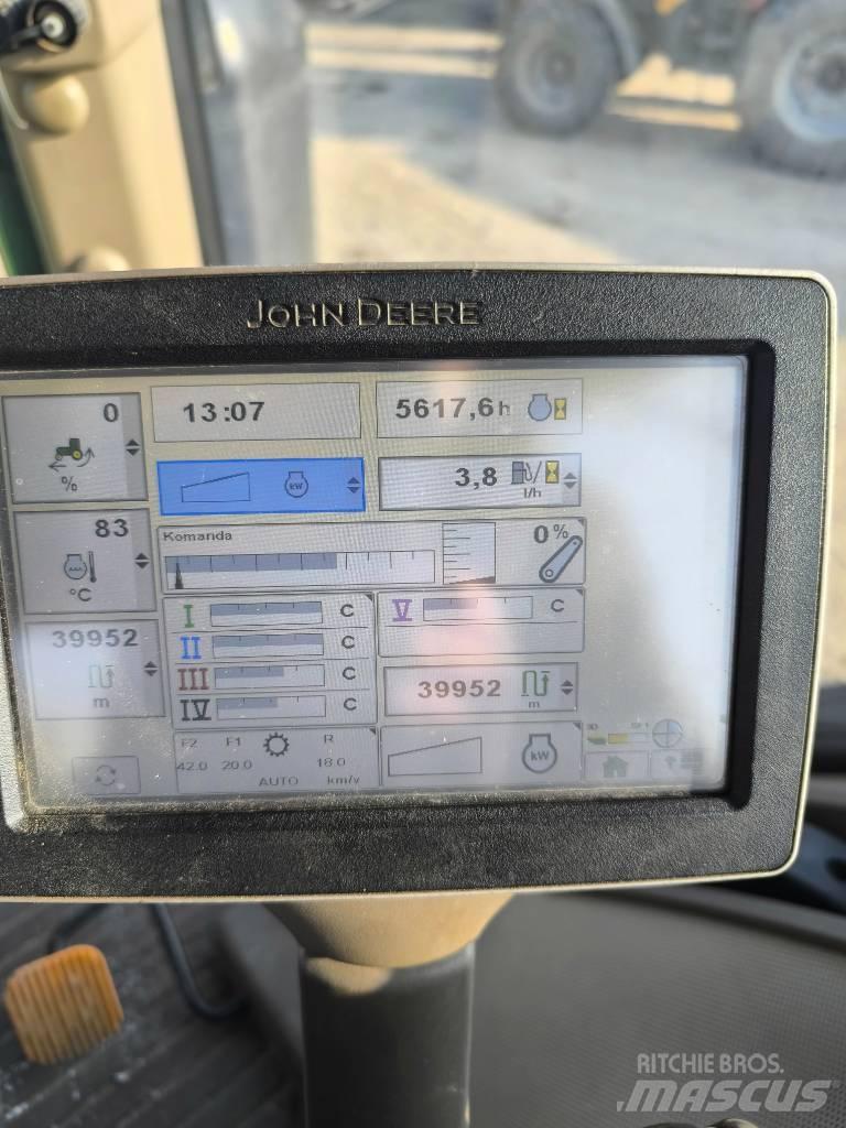 John Deere 8360 RT Tractoren
