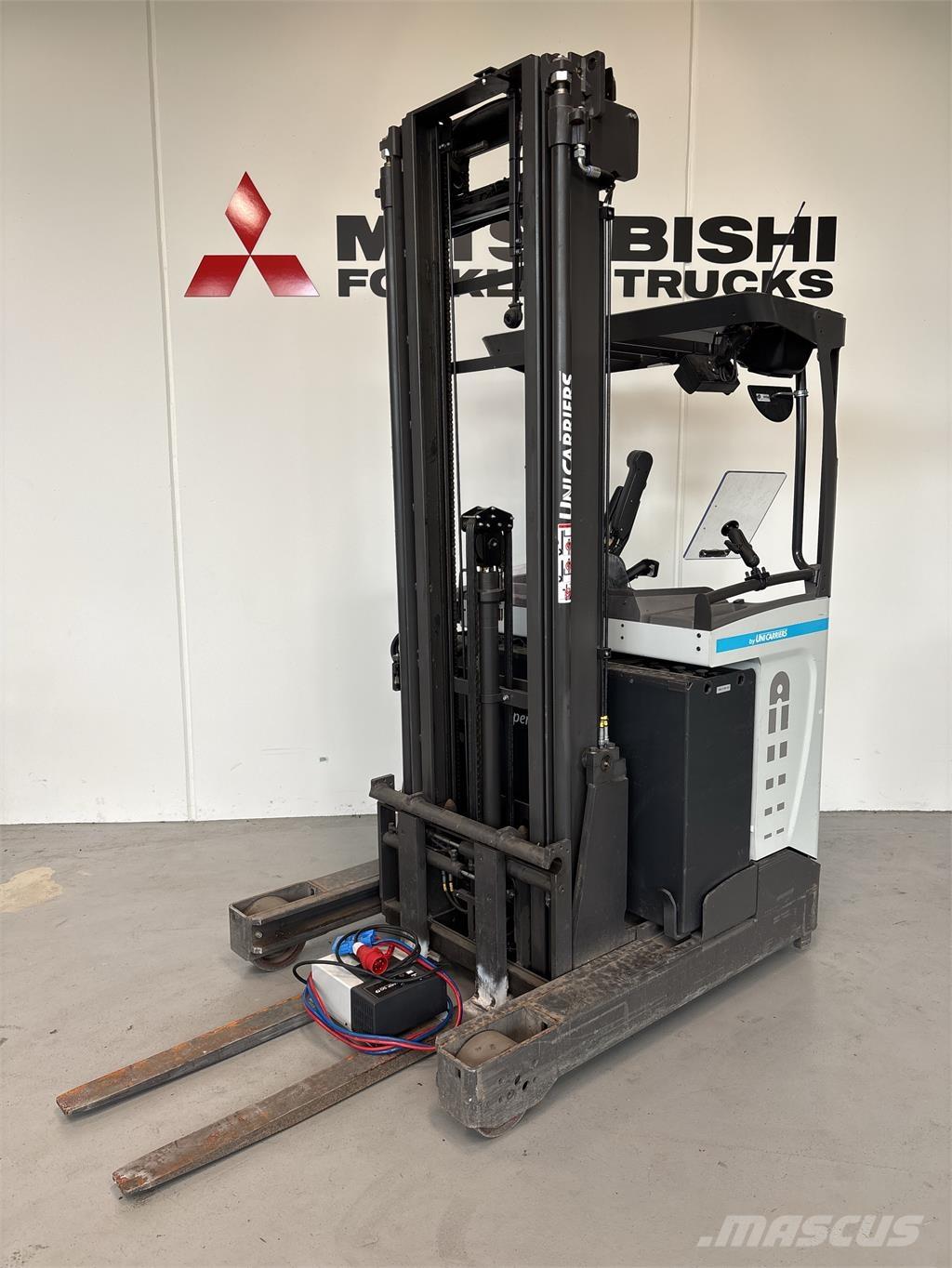 Atlet UMS160 Reachtruck voor hoog niveau