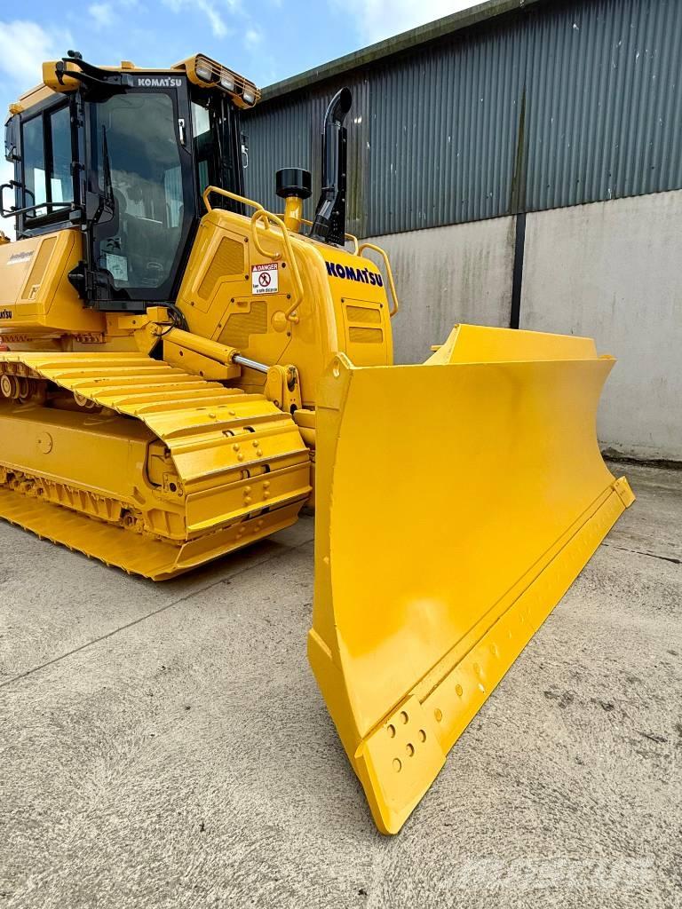 Komatsu D 61 PXi-24 Rupsdozers