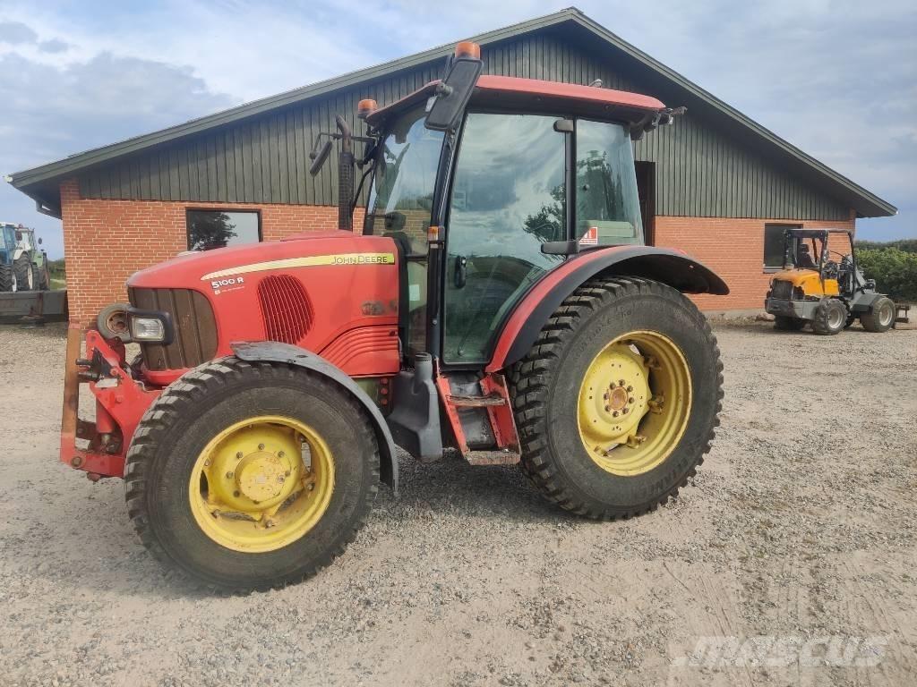 John Deere 5100 R Tractoren