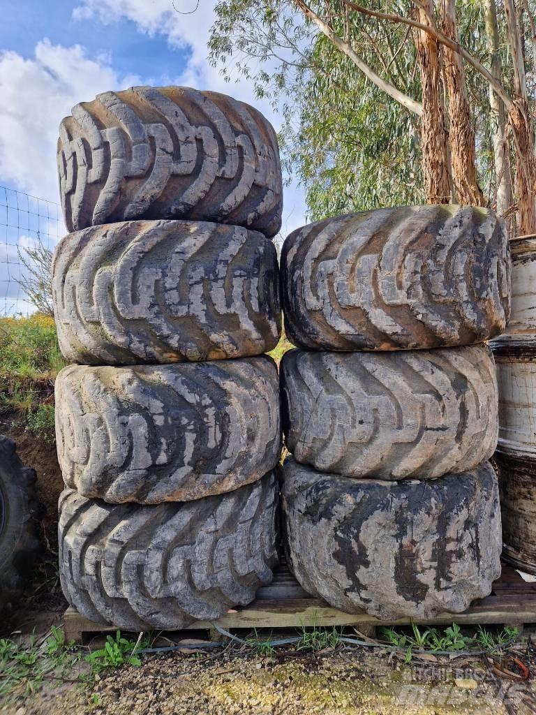 Nokian 710/45 26.5 Banden, wielen en velgen
