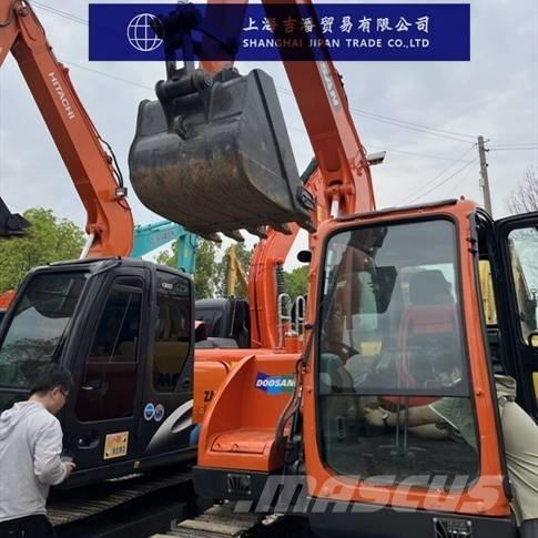 Doosan DX 75 Rupsgraafmachines