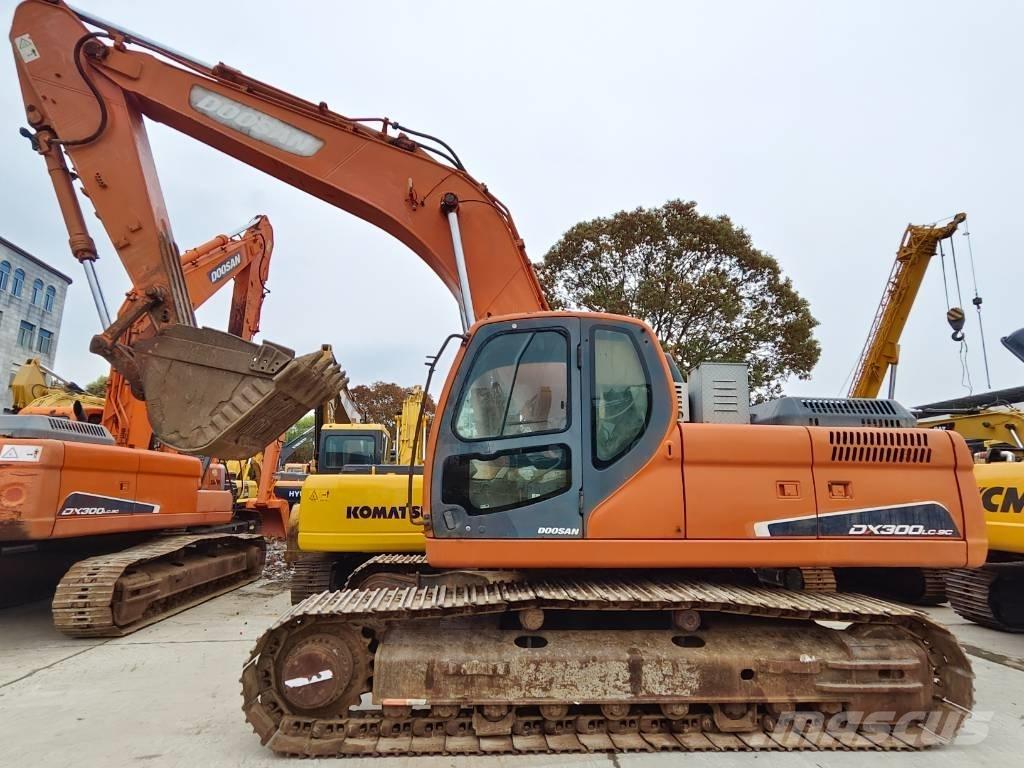 Doosan DX 300 LC Rupsgraafmachines