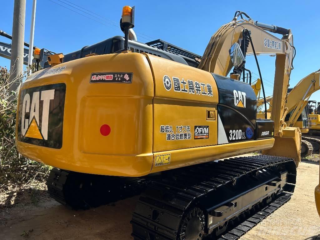 CAT 320D2L Rupsgraafmachines