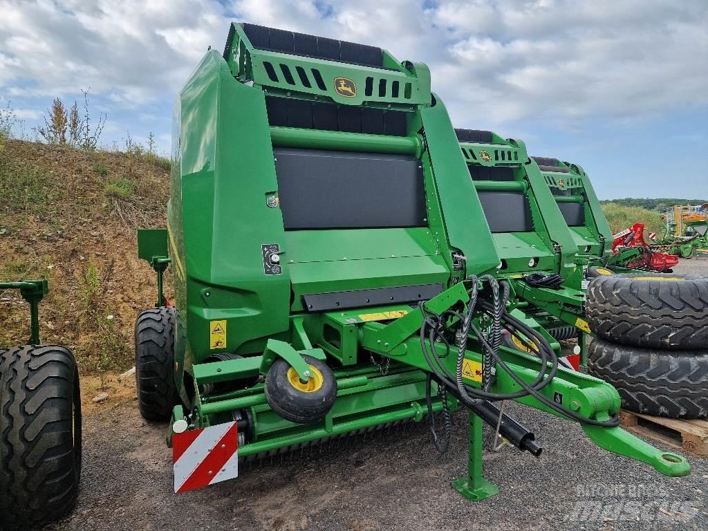 John Deere V461M Ronde-balenpersen