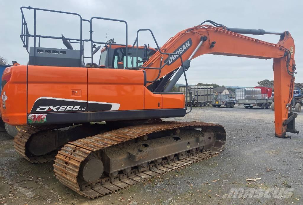 Doosan DX 225 LC Rupsgraafmachines