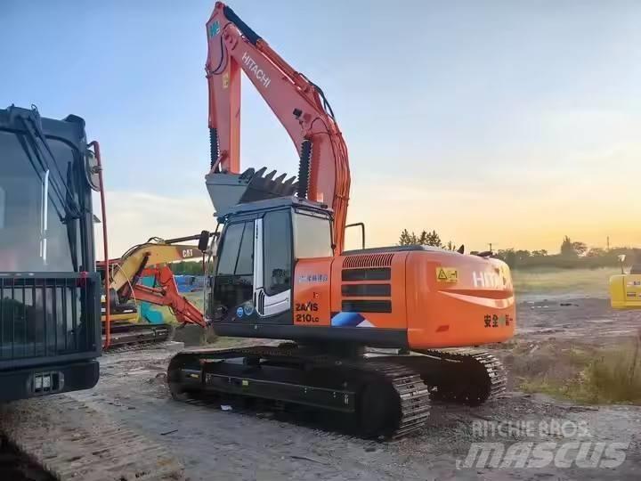 Hitachi ZX210 Rupsgraafmachines