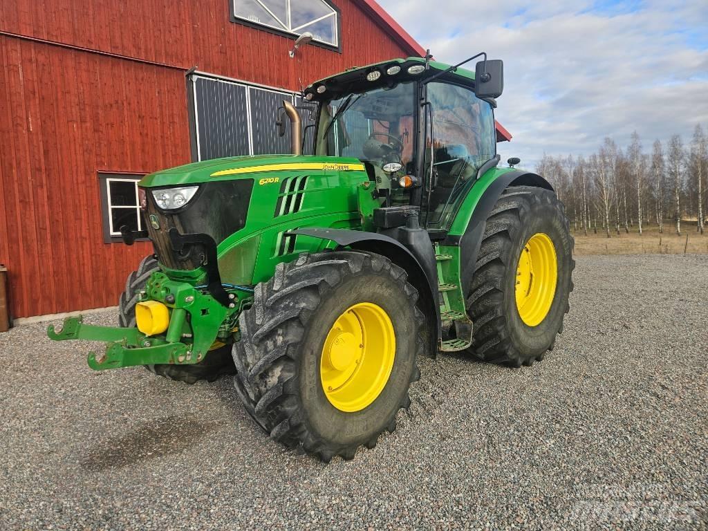 John Deere 6210 R Tractoren